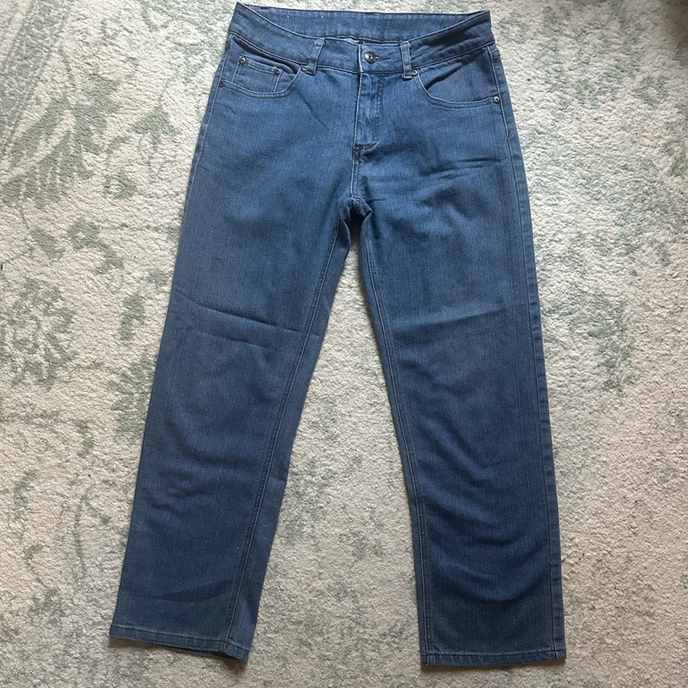 Petite Women’s Straight Leg Jeans